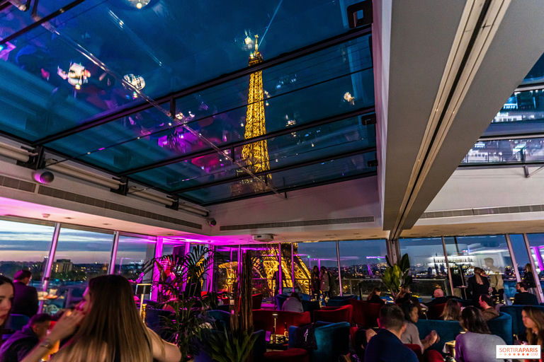 10ème Ciel Rooftop Bar, a restaurant in Paris, France