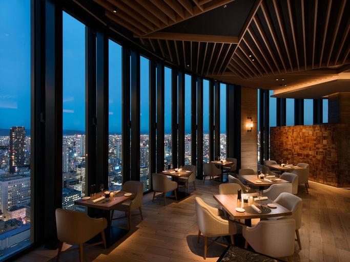 40 Sky Bar & Lounge at The Conrad, a restaurant in Osaka, Japan