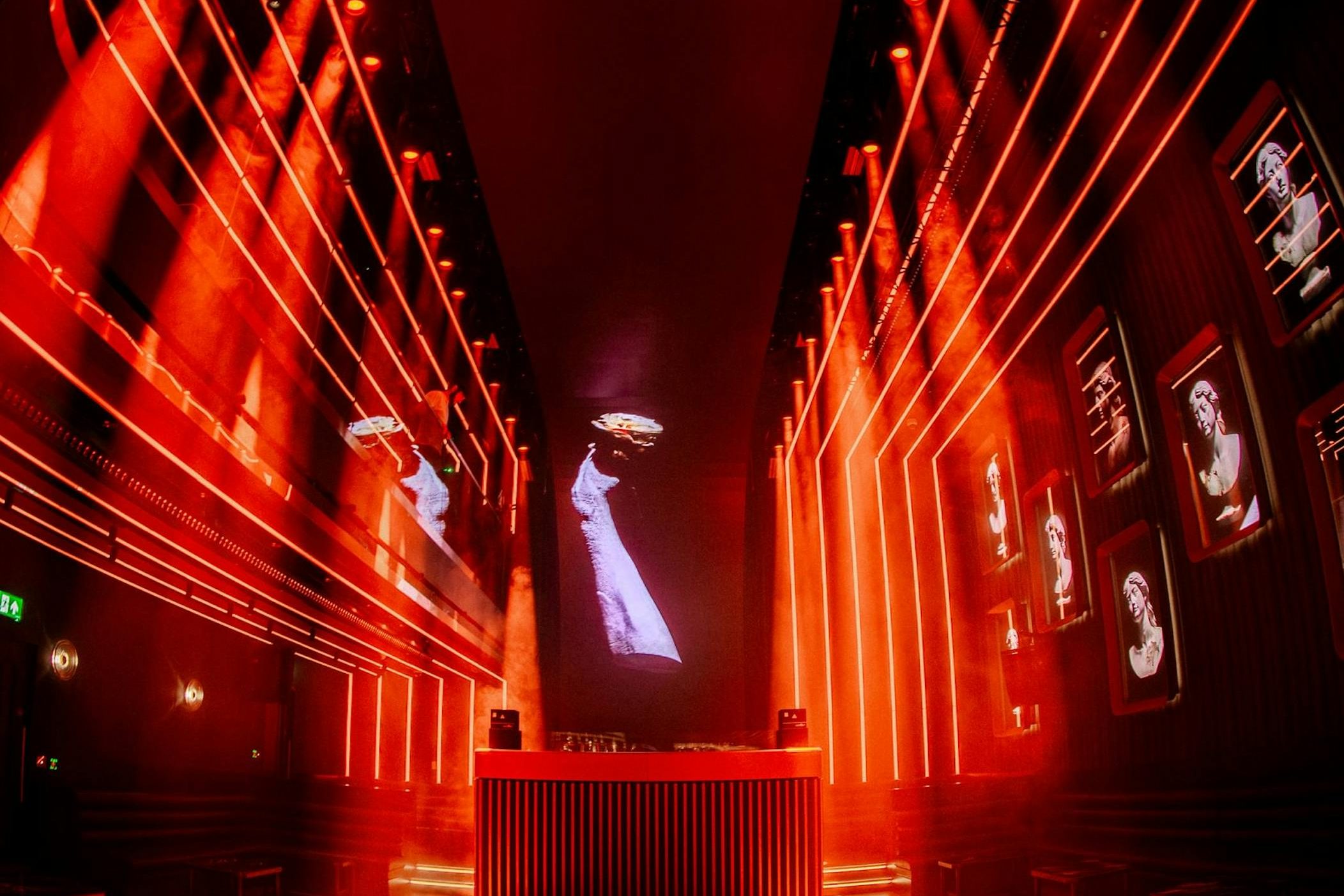 77 London, a night club in London, England — photo 3