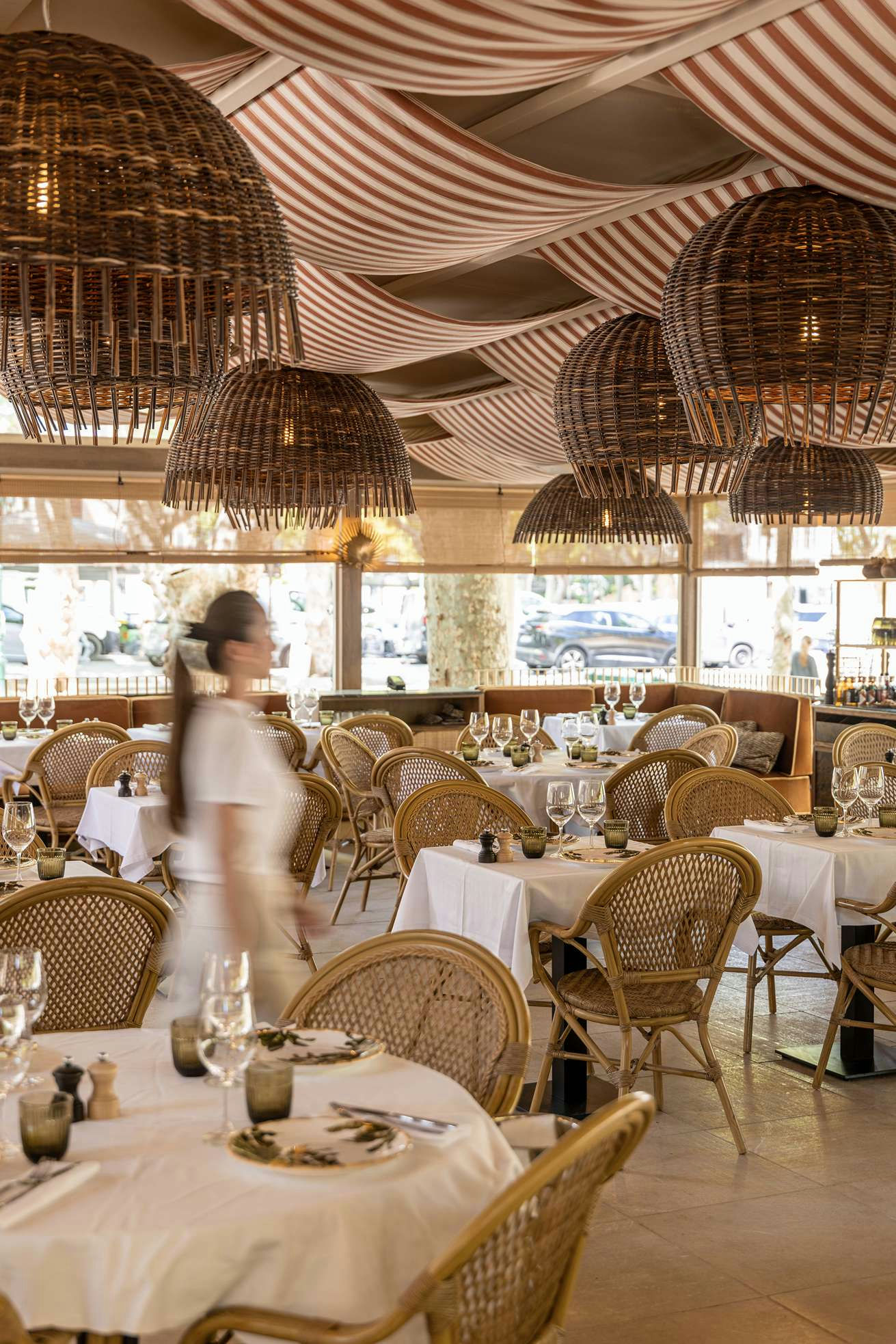 African Queen, a pool club in Dubai, UAE — photo 2