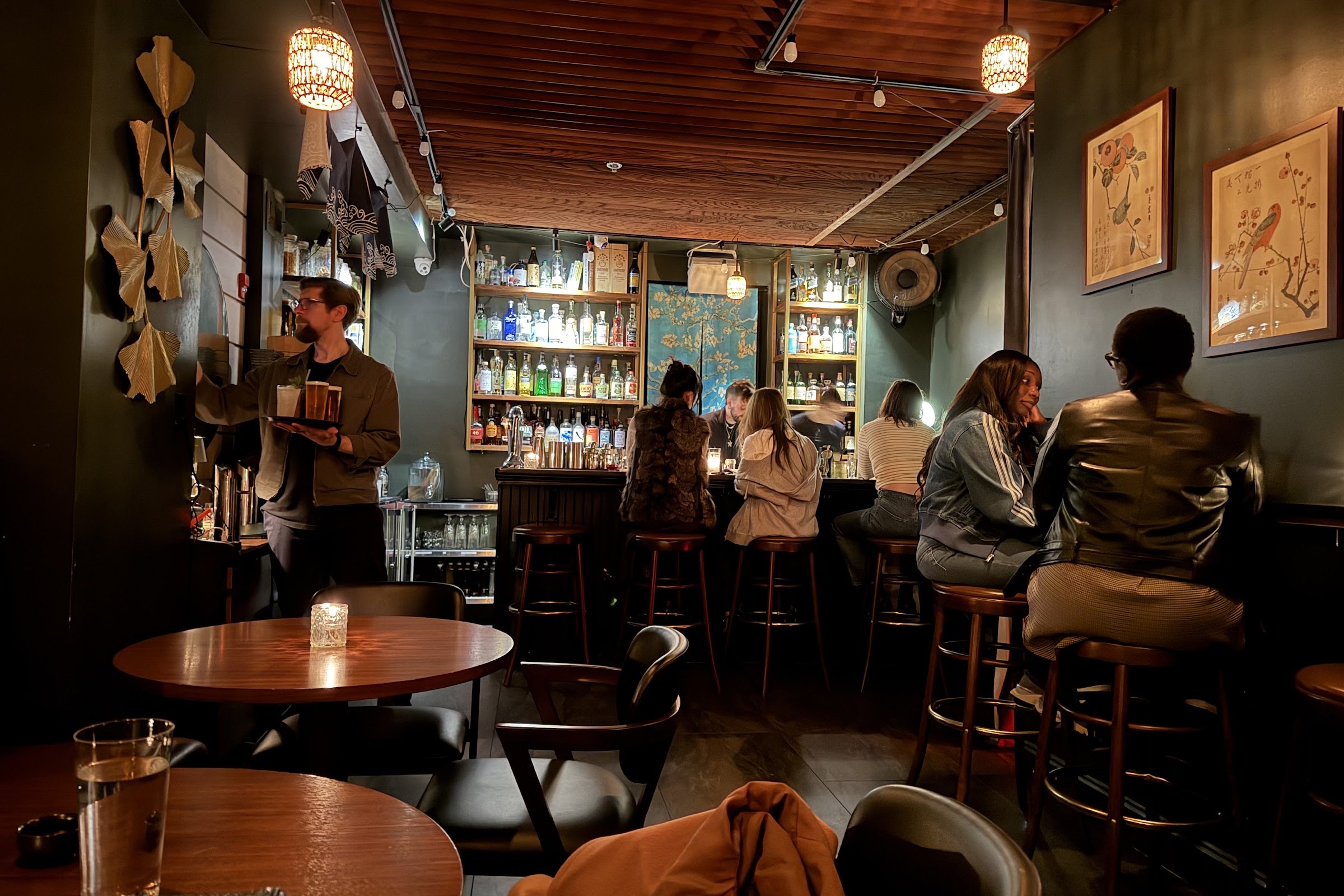 Almanac, a bar in Philadelphia, USA — photo 3