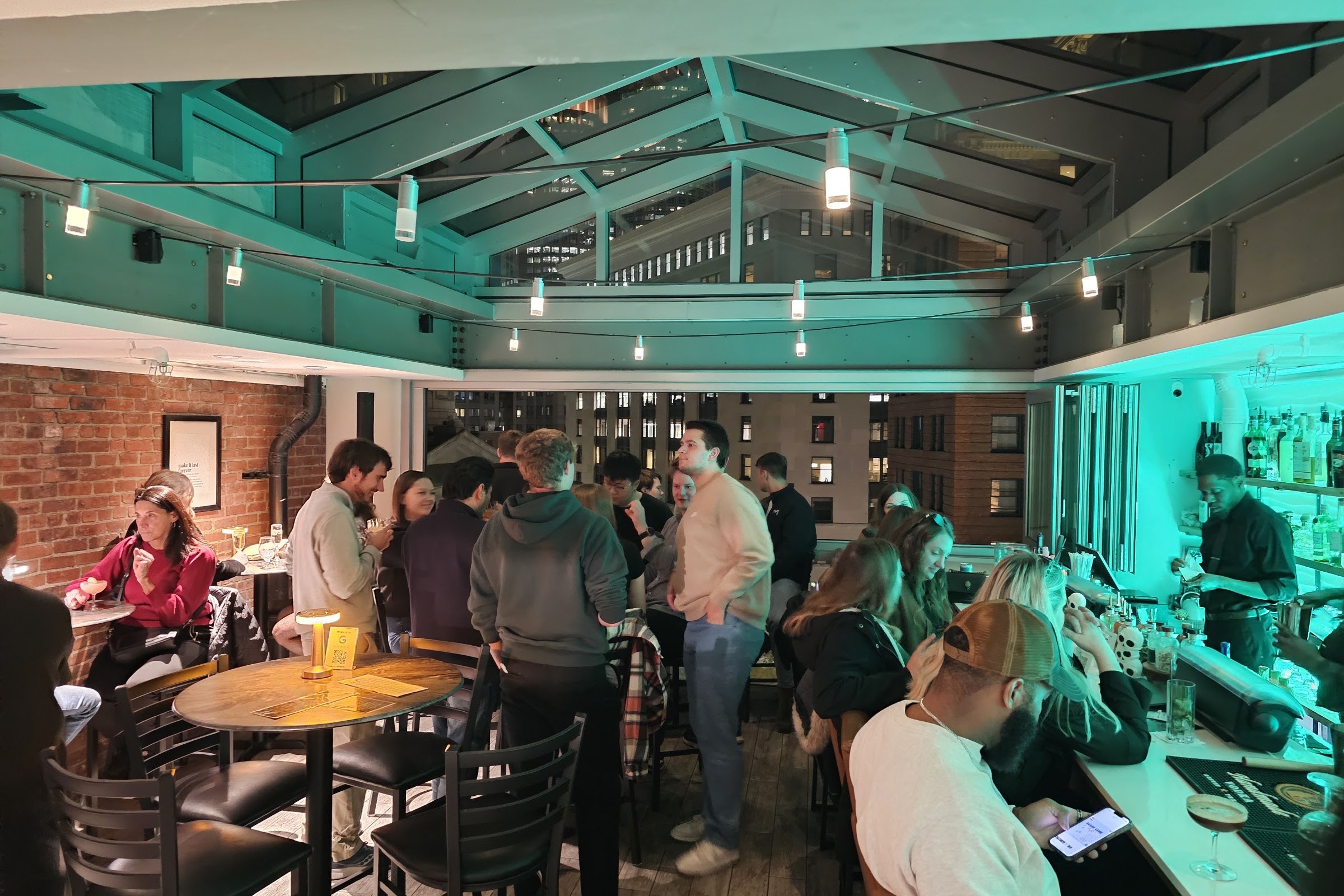 Apex Rooftop Bar and Lounge, a rooftop in Boston, USA — photo 4