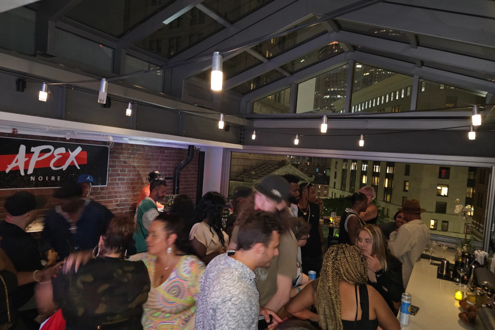 Apex Rooftop Bar and Lounge, a rooftop in Boston, USA — photo 2