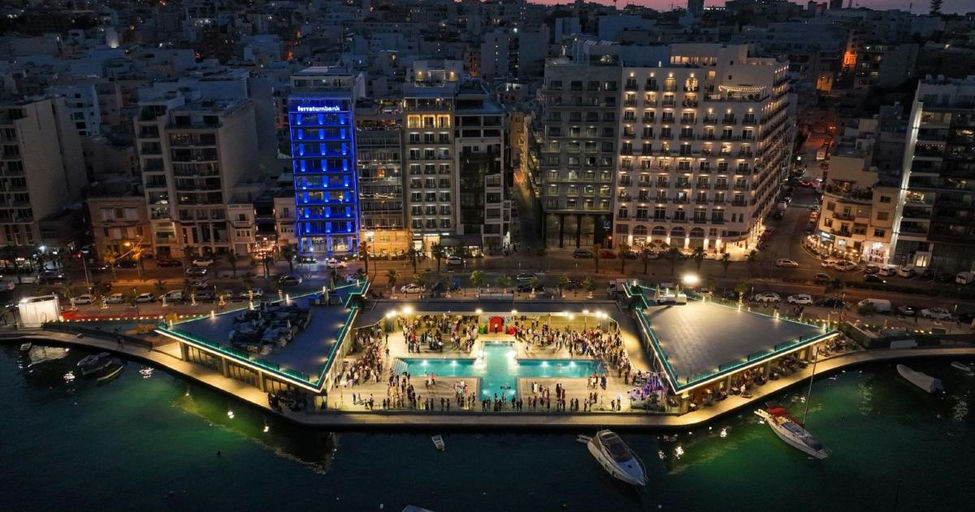 Aqualuna Lido, a restaurant in Gżira, Malta