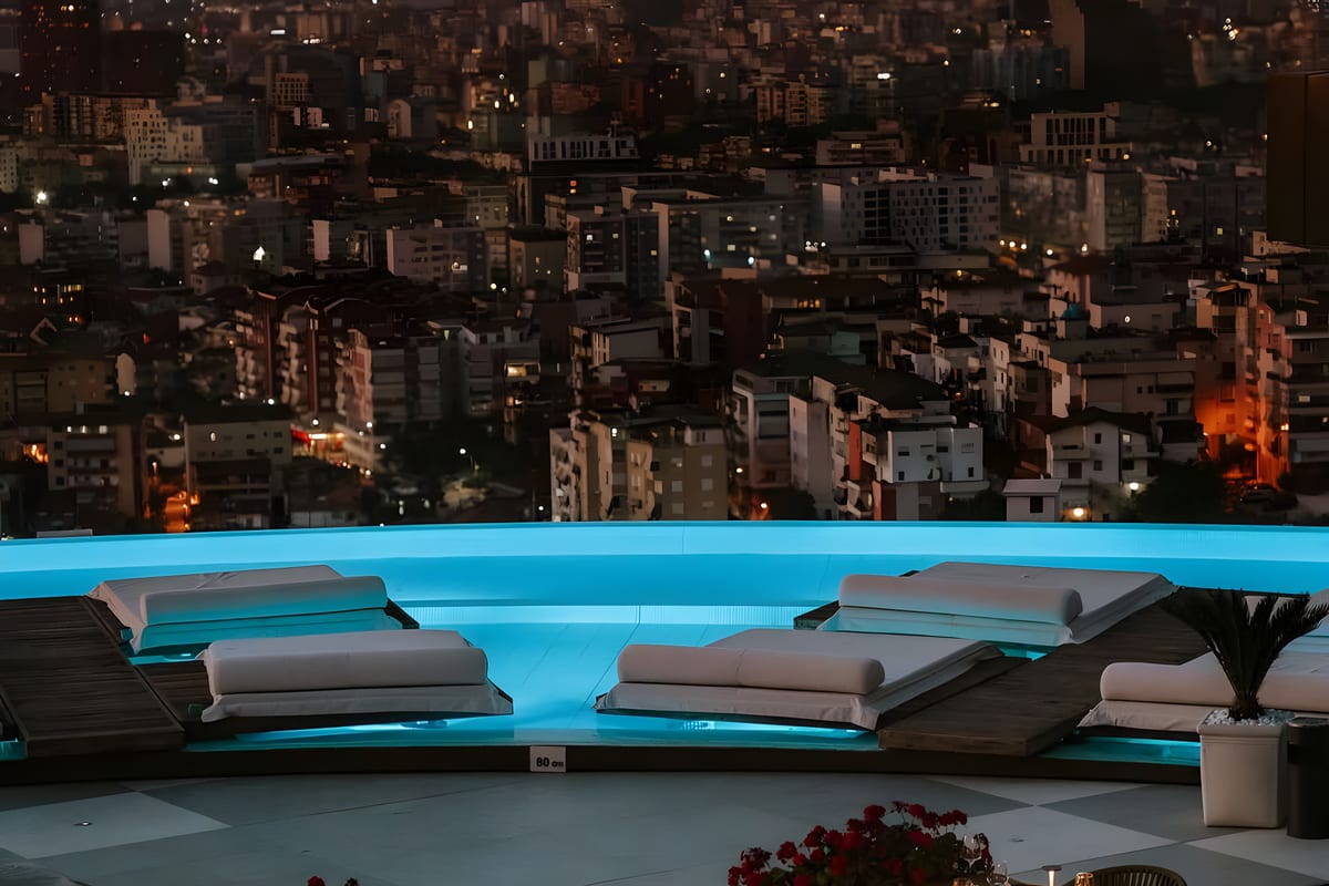 Arka Rooftop, a restaurant in Tiranë, Albania — photo 1