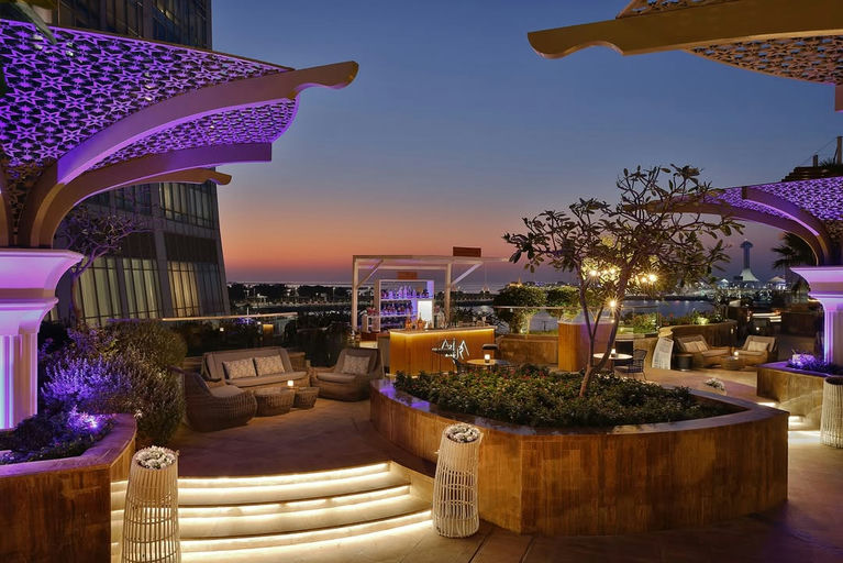 Azura Panoramic Lounge, a lounge in Abu Dhabi, UAE
