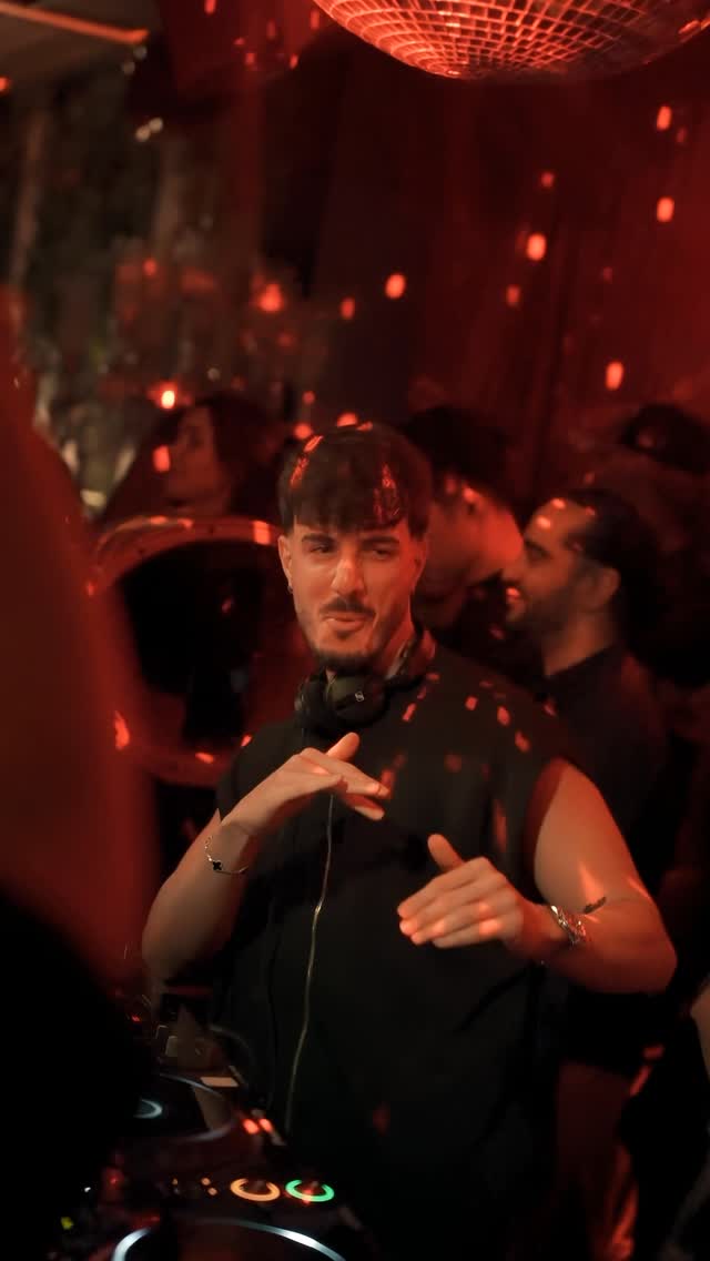 Video 8 from Baccarat