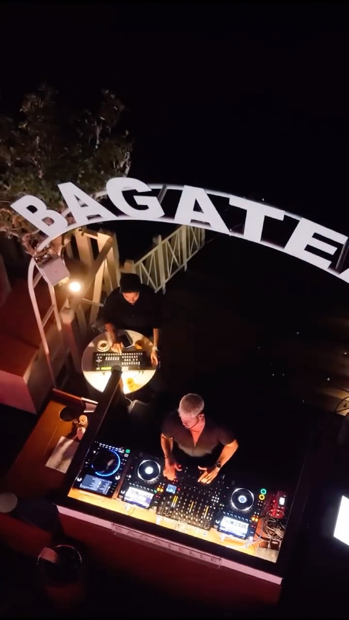 Video 8 from Bagatelle