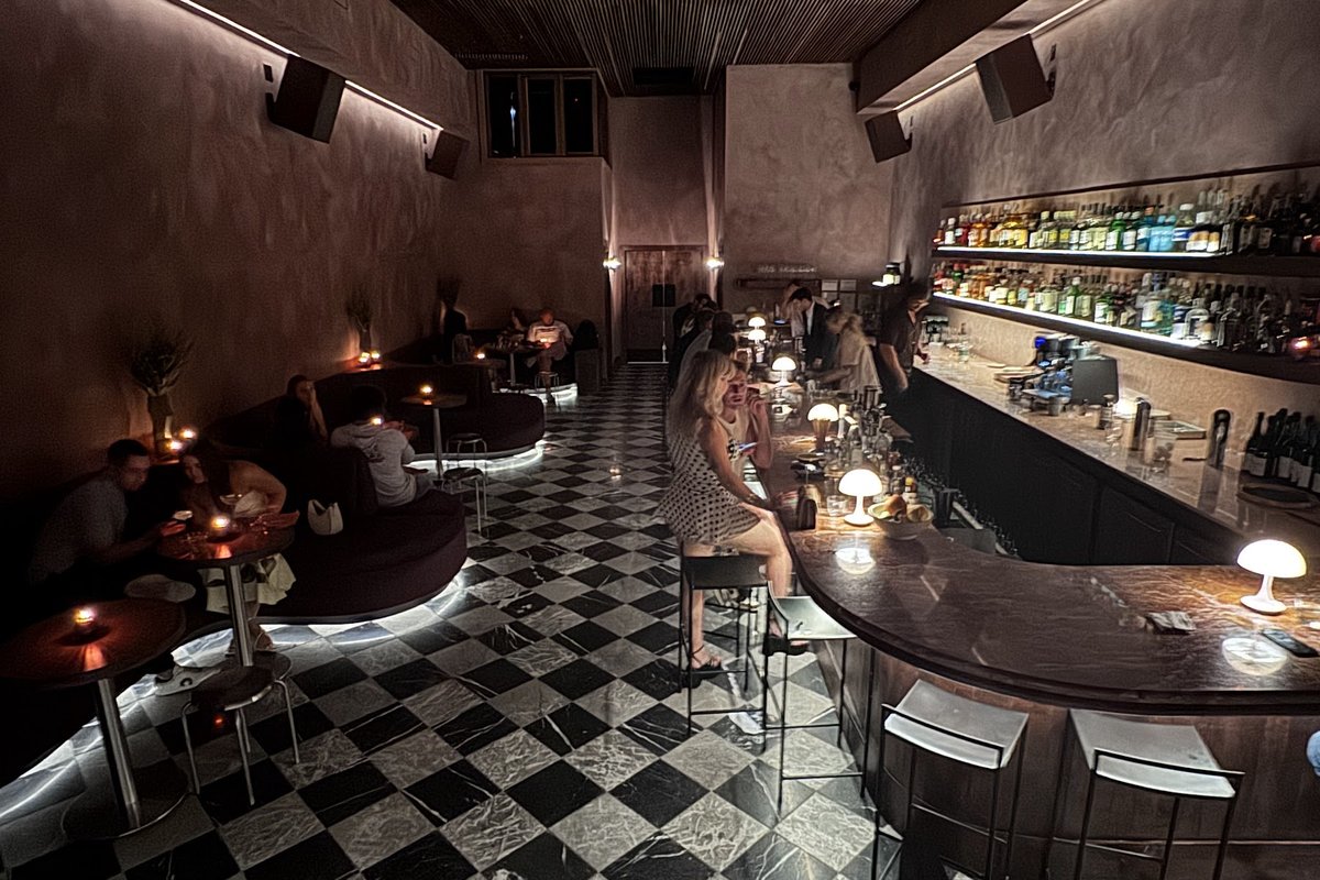 Bar Roza, a bar in Nashville, USA — photo 2