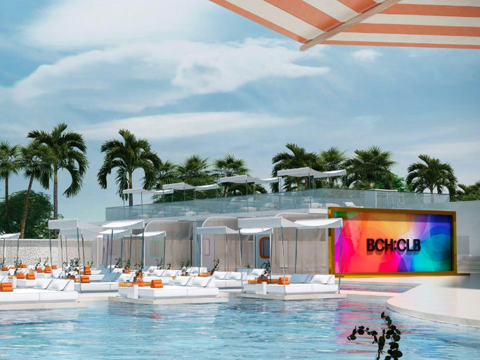BCH:CLB at W Hotel, a restaurant in Dubai, UAE — photo 1