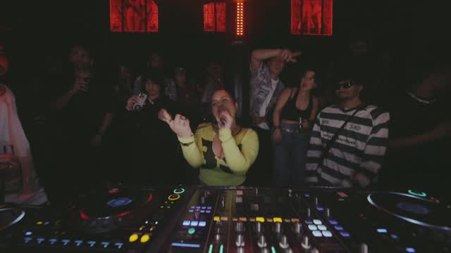 Video 5 from Bitterzoet