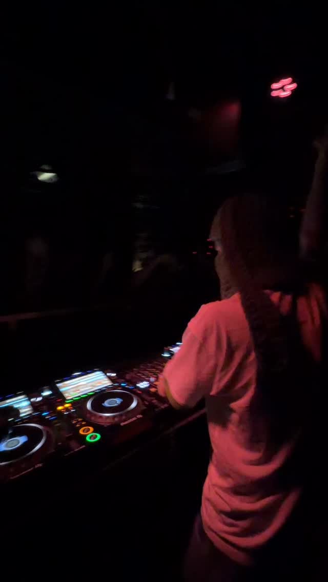 Video 6 from BSMNT