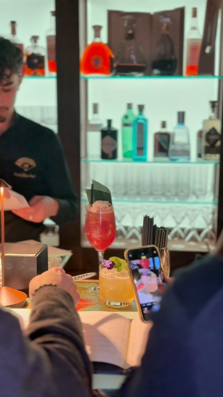 Video 6 from Buddha-Bar Paris