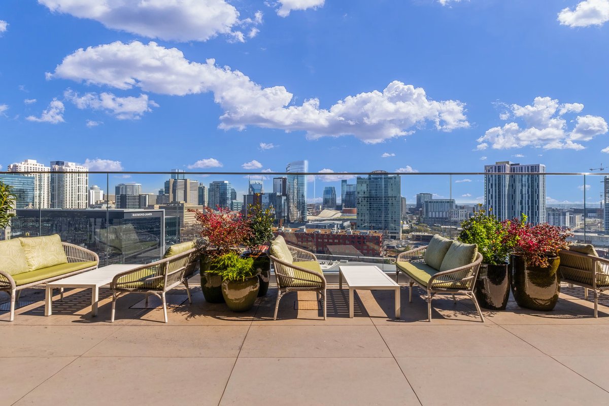 Butterfly, a rooftop in Nashville, USA — photo 1