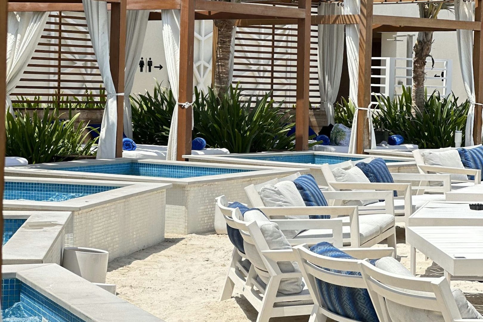 Cafe del Mar, a beach club in Abu Dhabi, UAE — photo 3