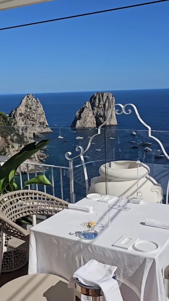Video 2 from Capri Rooftop