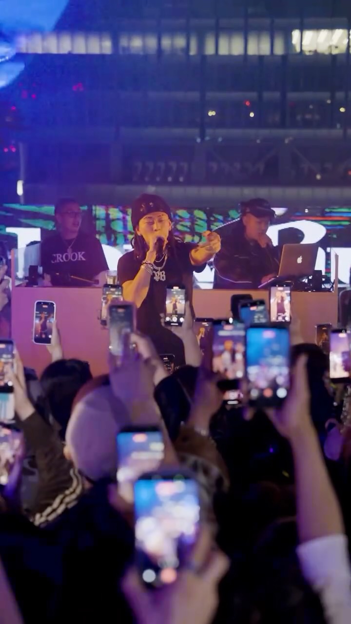 Video 1 from CE LA VI Club Lounge
