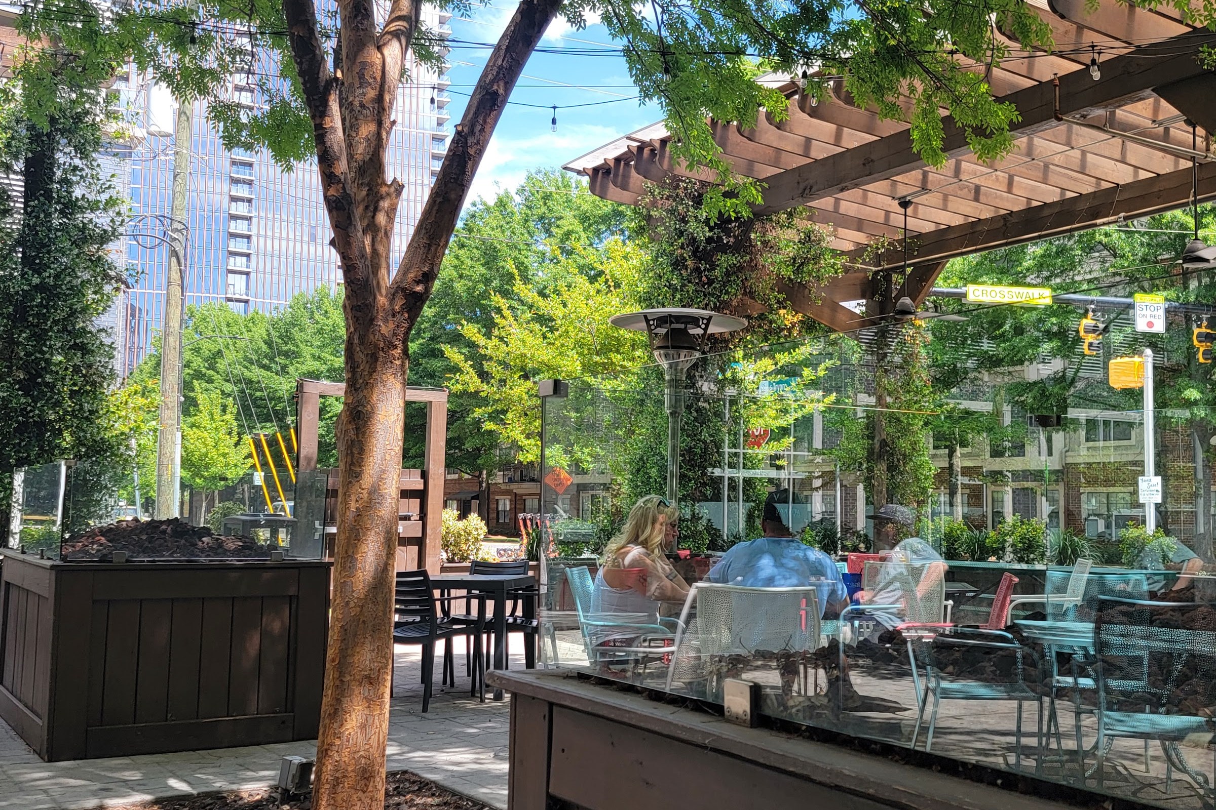 Charlotte Beer Garden, a beer garden in Charlotte, USA — photo 2
