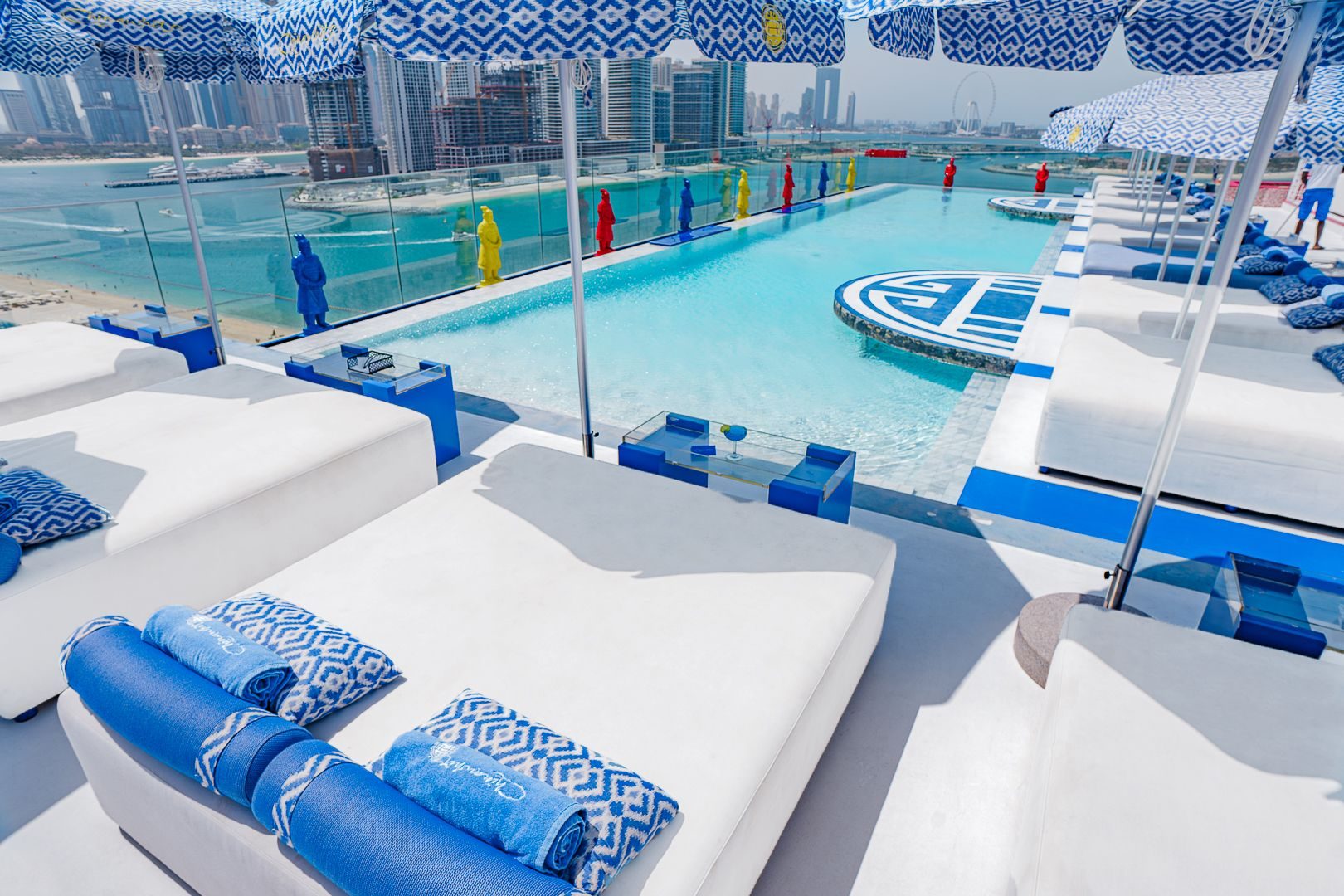 Chinawhite Skypool at Radisson Beach, a rooftop in Dubai, UAE — photo 4