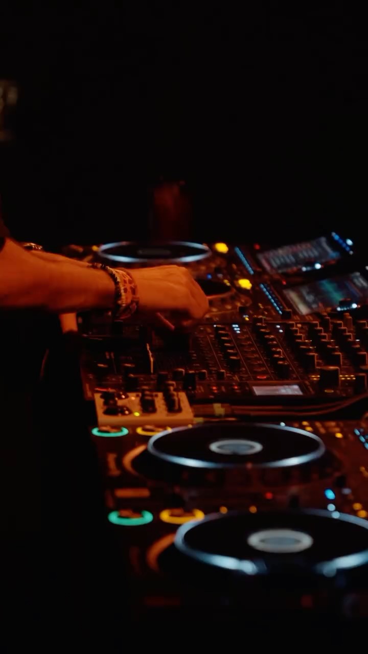 Video 5 from Chinois