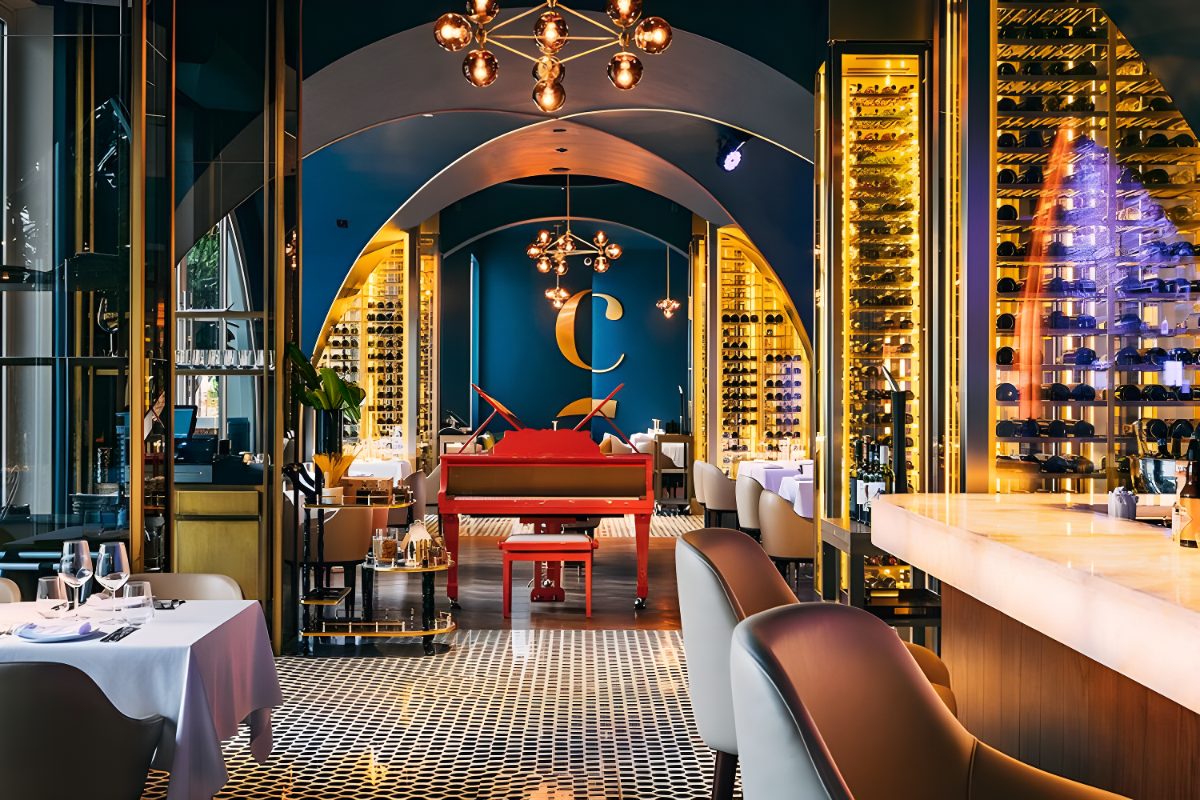 Cinque at FIVE, a restaurant in Dubai, UAE — photo 1
