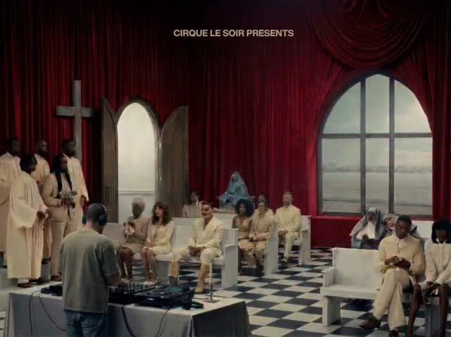 Video 3 from Cirque Le Soir