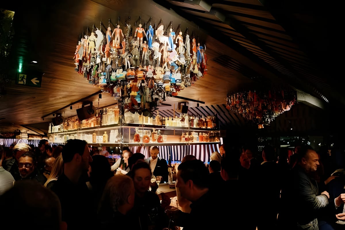 CLAP Rooftop, a night club in London, England — photo 1