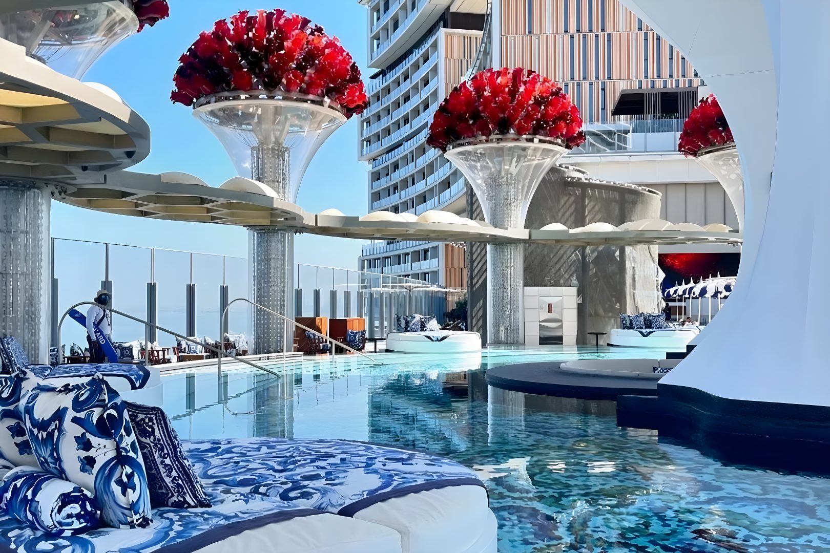 Cloud 22 at Atlantis The Royal, a rooftop in Dubai, UAE — photo 4