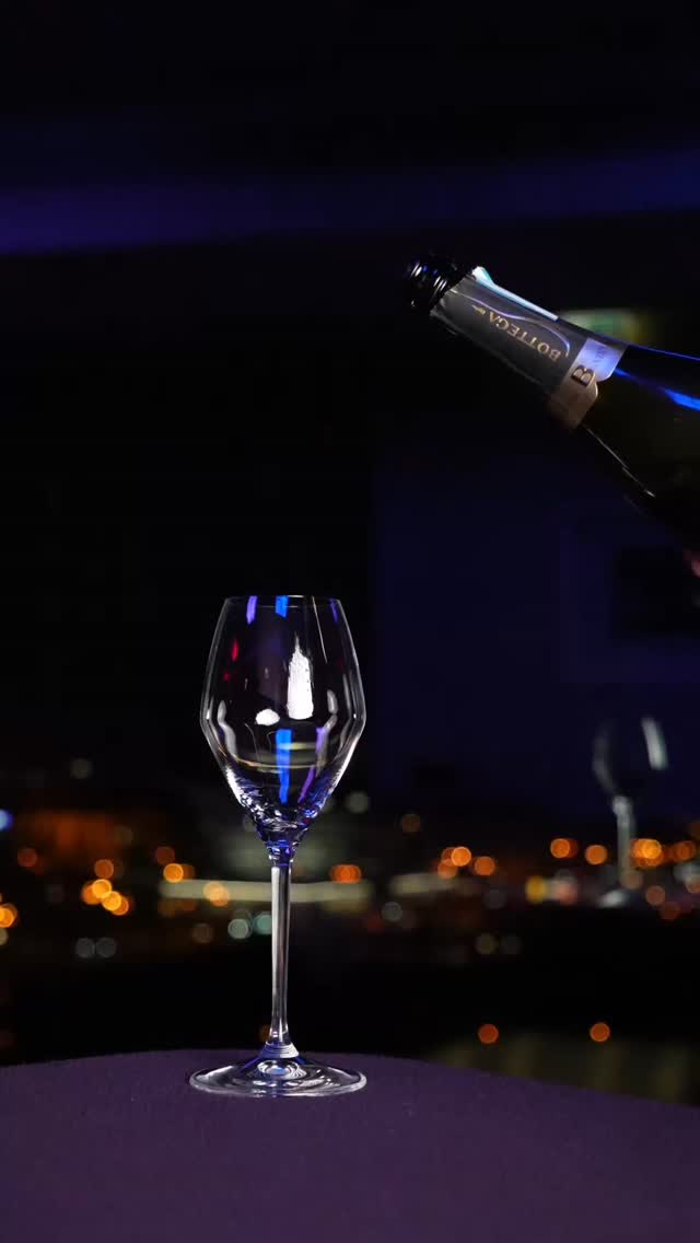 Video 7 from Cloud 9 Sky Bar