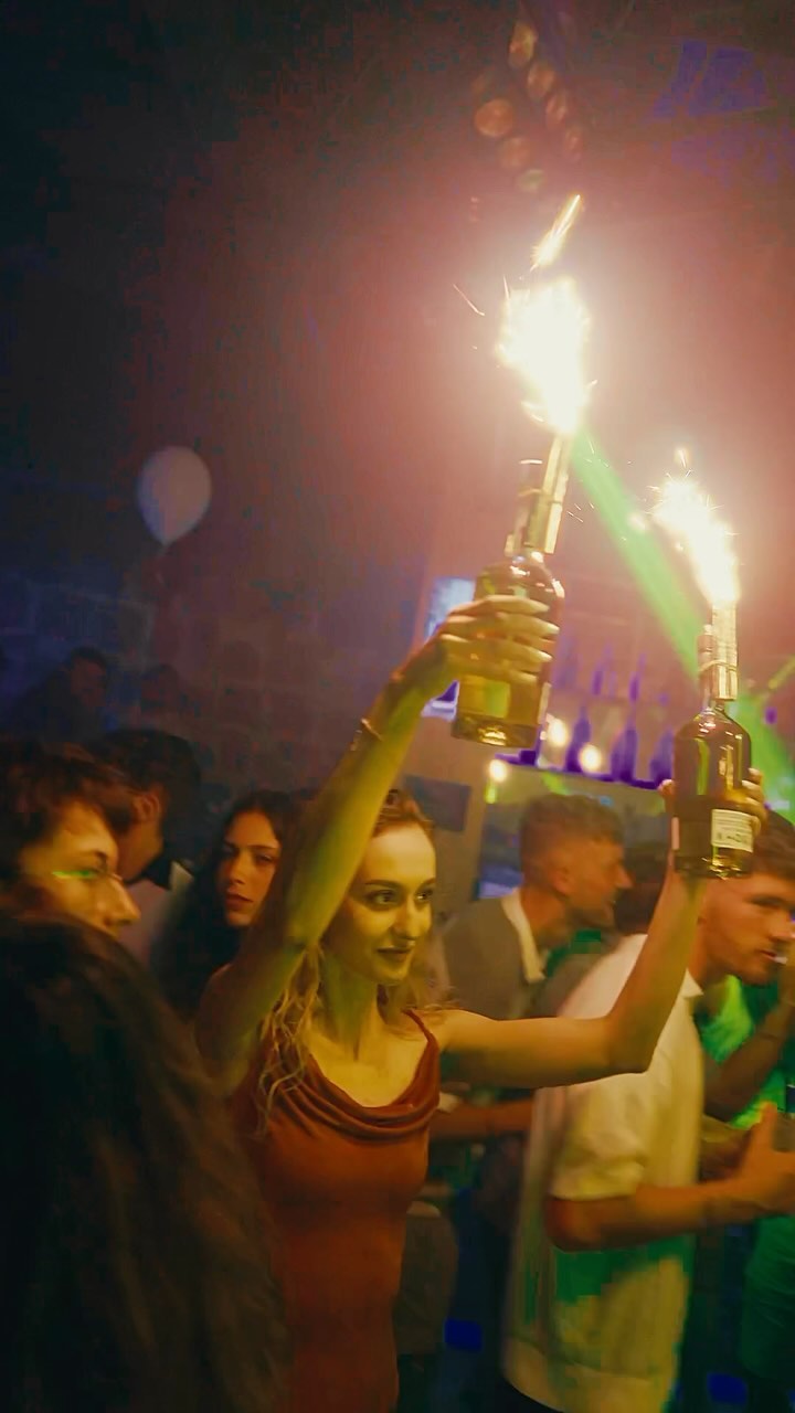Video 7 from Club 305 