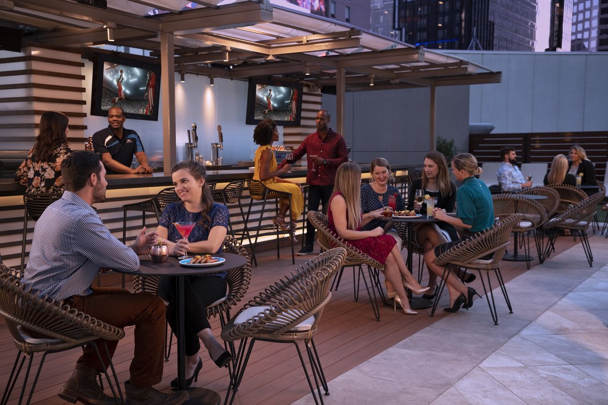 Coin Bar, a rooftop in Charlotte, USA — photo 2