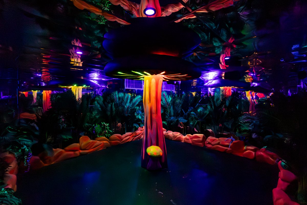 Concourse Dance Bar, a night club in Philadelphia, USA — photo 5
