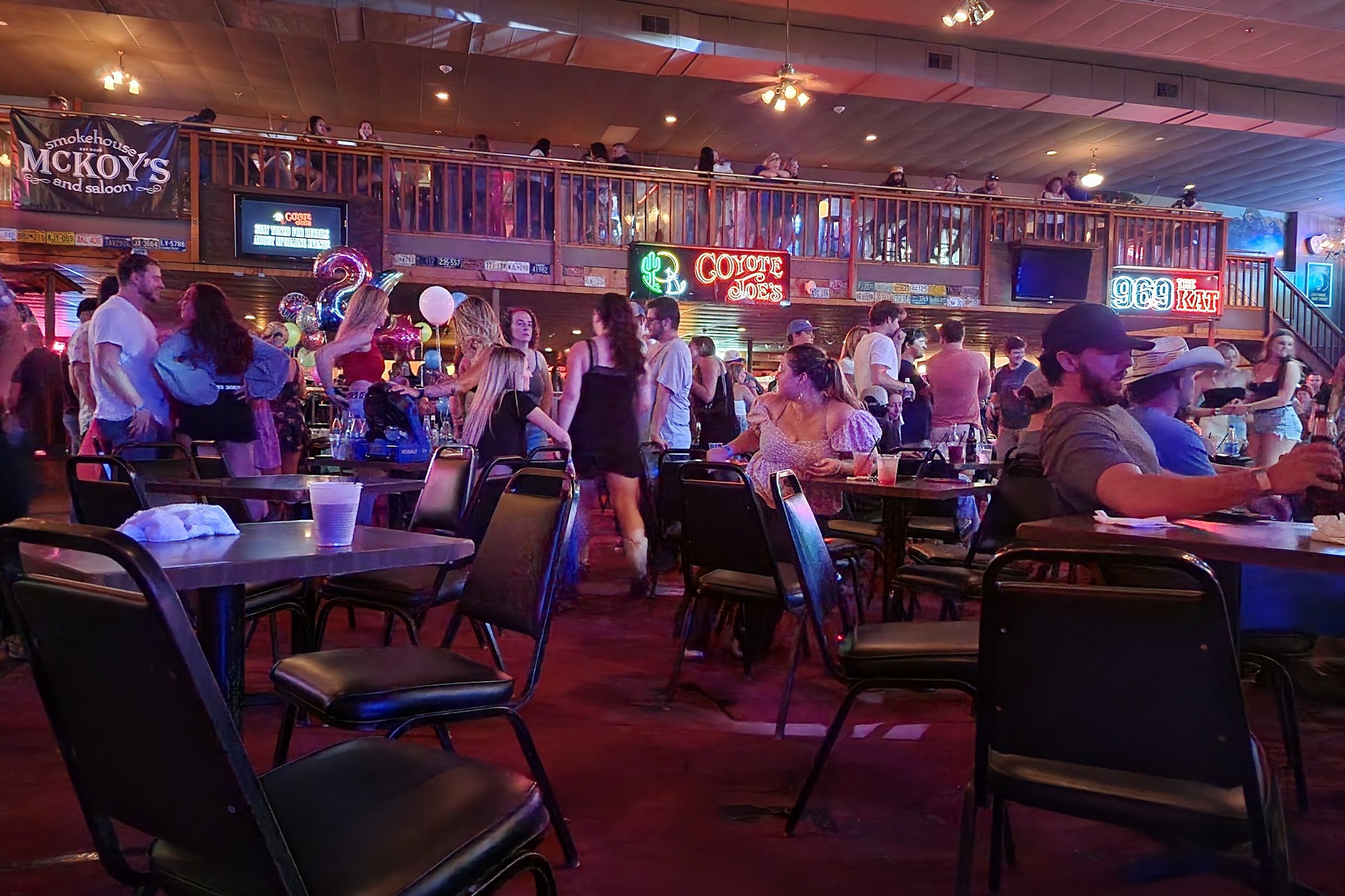 Coyote Joe's, a dance hall in Charlotte, USA — photo 5