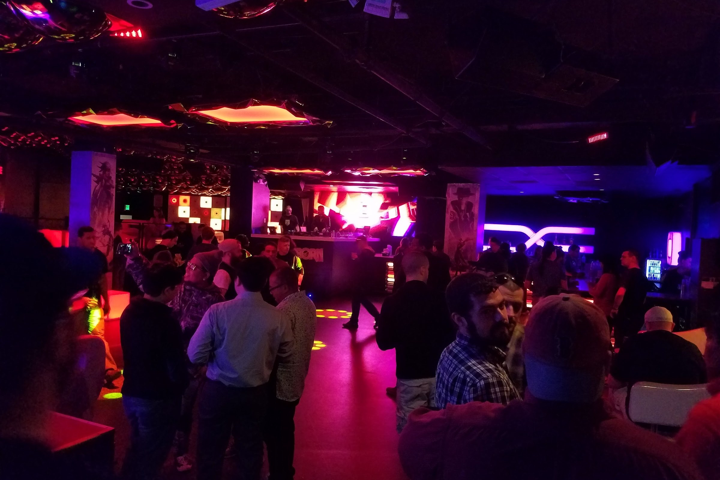 Crown, a night club in Boston, USA — photo 4