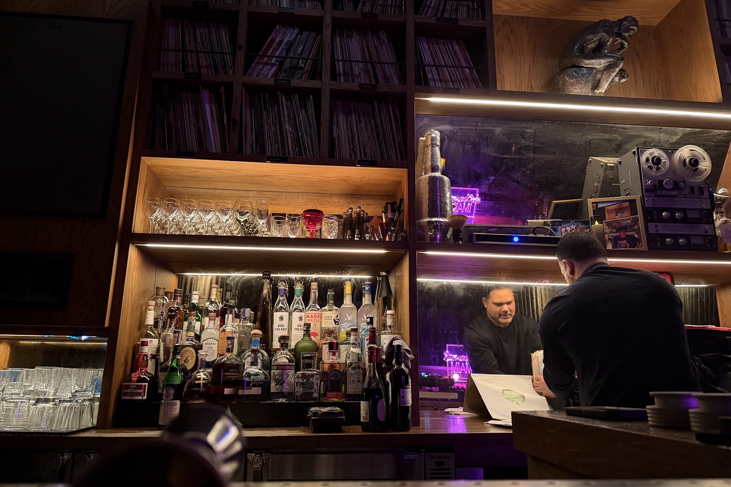 Dante's HiFi, a bar in Miami, USA — photo 3