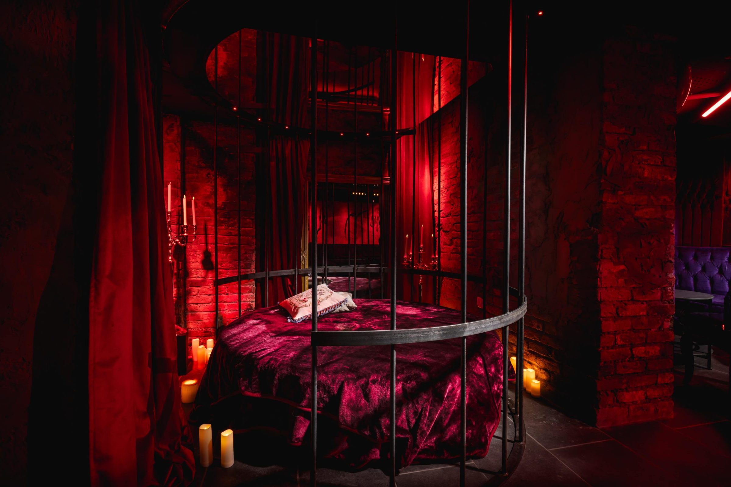 Dear Darling, a night club in London, England — photo 6