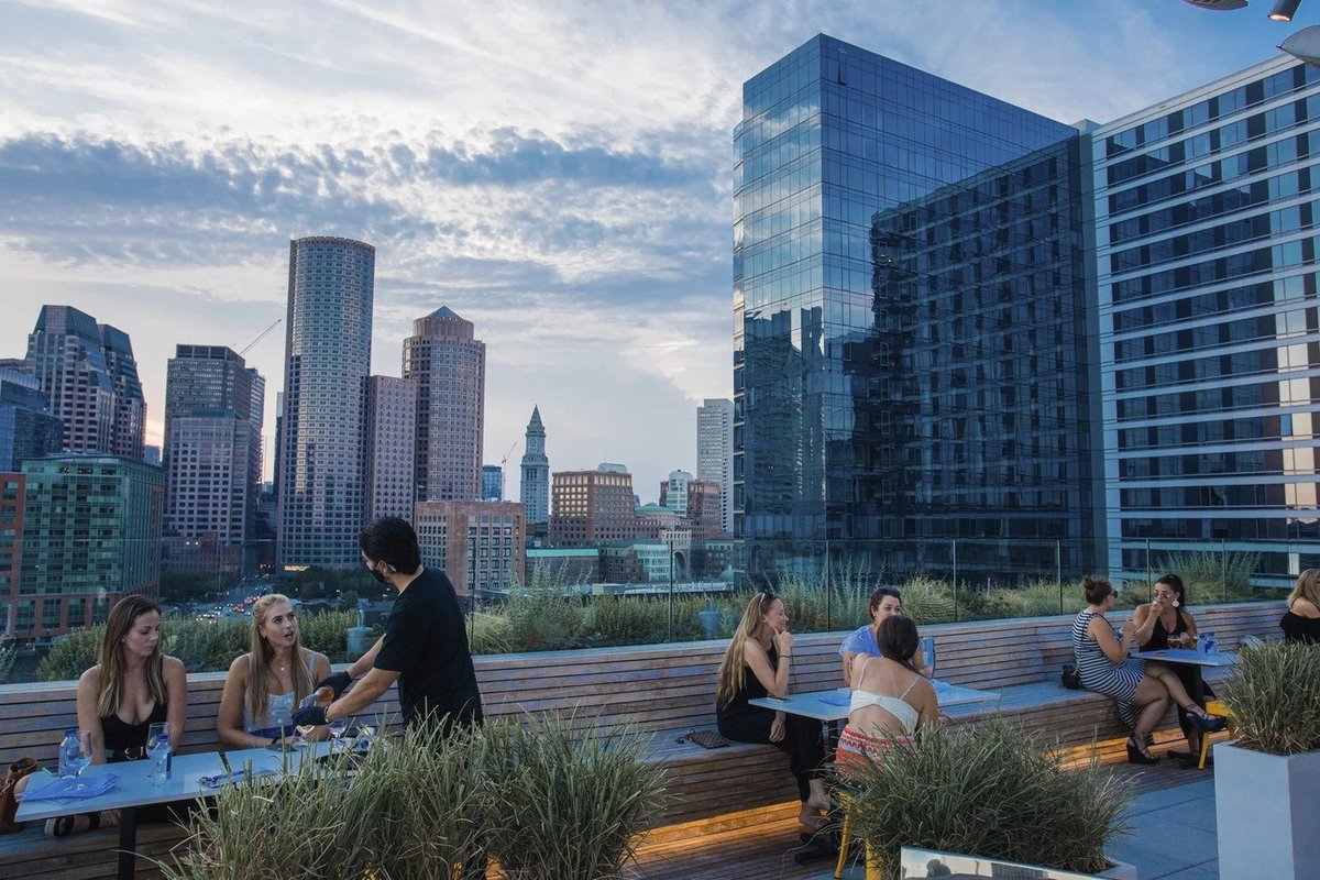 Deck 12, a rooftop in Boston, USA — photo 1