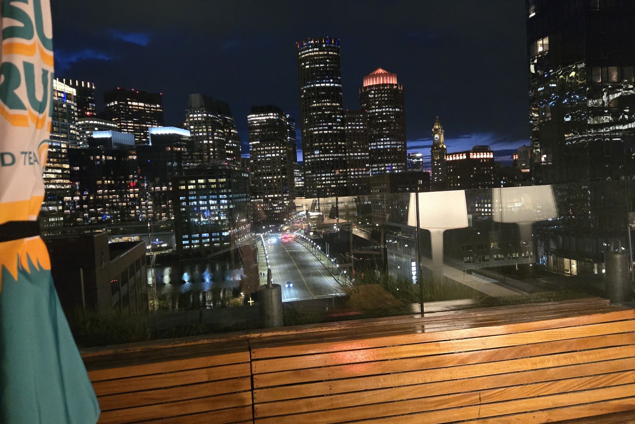 Deck 12, a rooftop in Boston, USA — photo 4