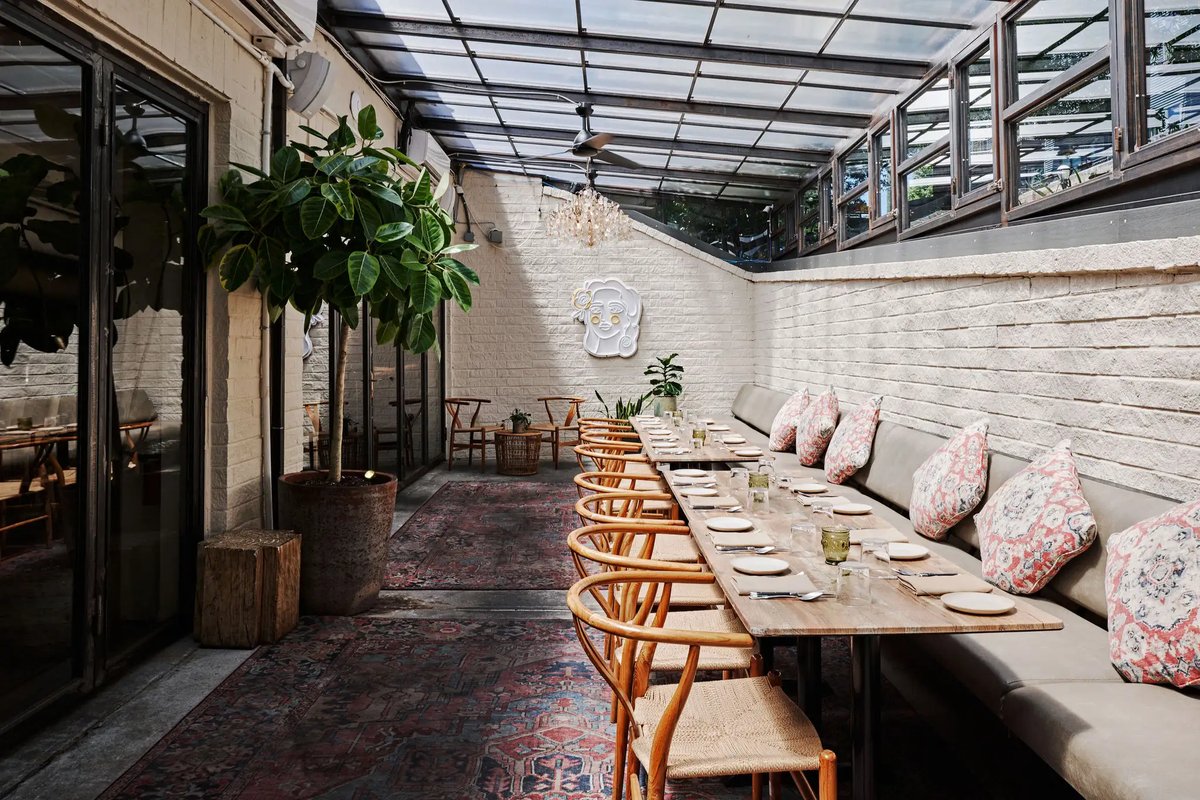 Delbar, a restaurant in Atlanta, USA — photo 1