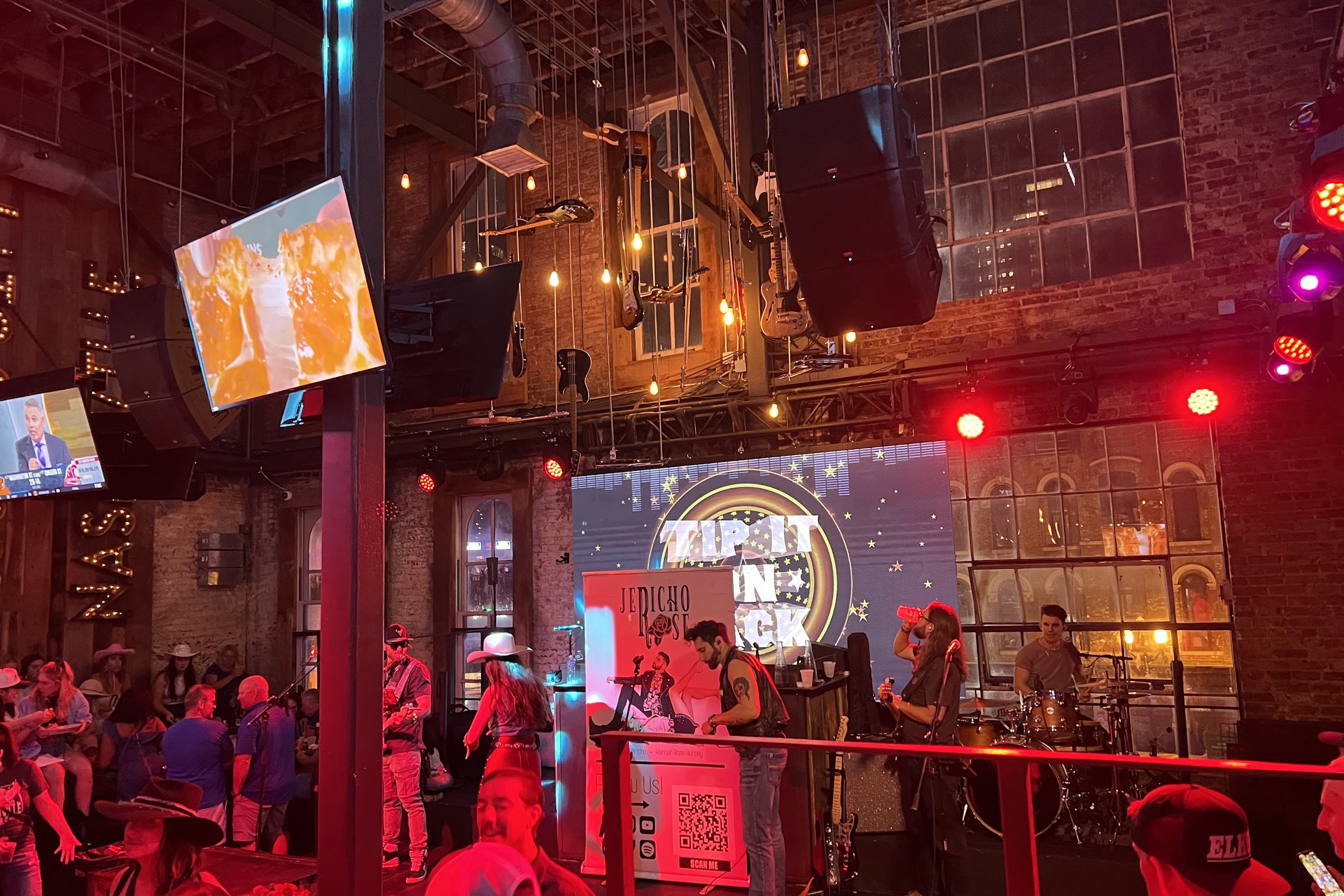 Dierks Bentley's Whiskey Row, a bar in Nashville, USA — photo 4