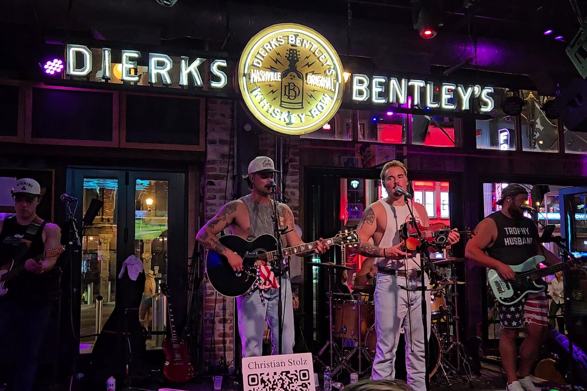 Dierks Bentley's Whiskey Row, a bar in Nashville, USA — photo 1