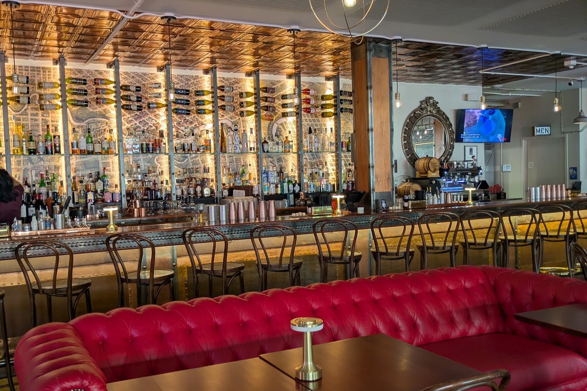 Dilworth Tasting Room, a bar in Charlotte, USA — photo 1