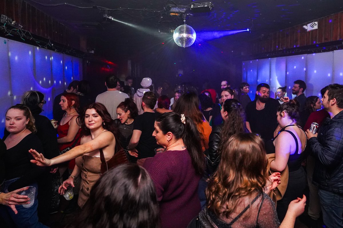 Dolphin Tavern, a night club in Philadelphia, USA — photo 2