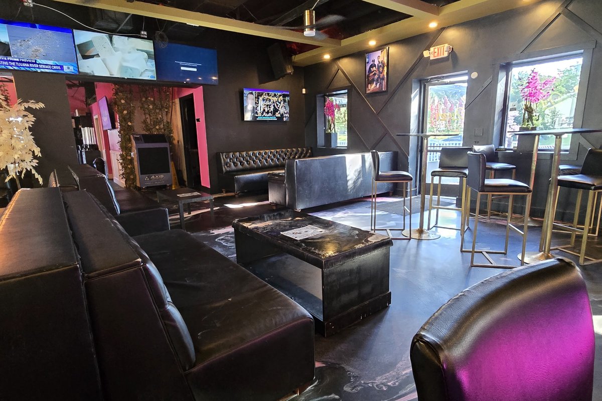 Dream CLT, a lounge in Charlotte, USA — photo 2