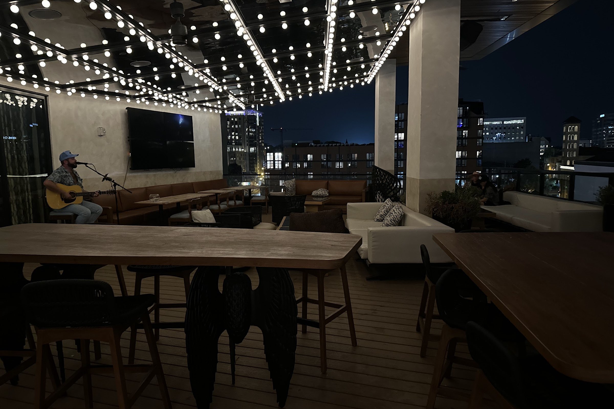 Eddie Ate Dynamite, a rooftop in Nashville, USA — photo 4