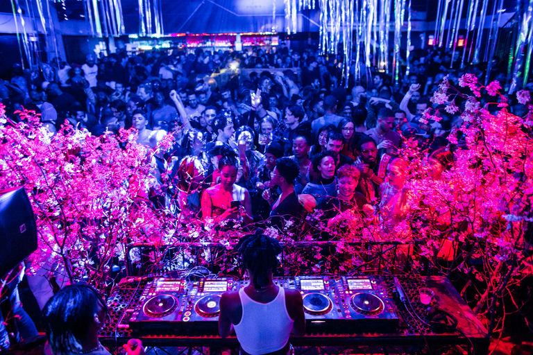 Elsewhere, a night club in New York, USA