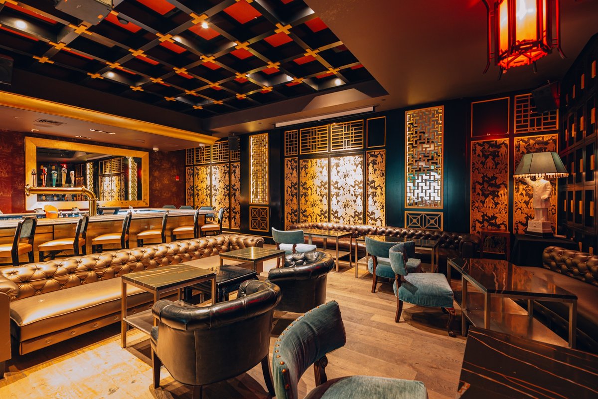 Empire, a restaurant in Boston, USA — photo 1