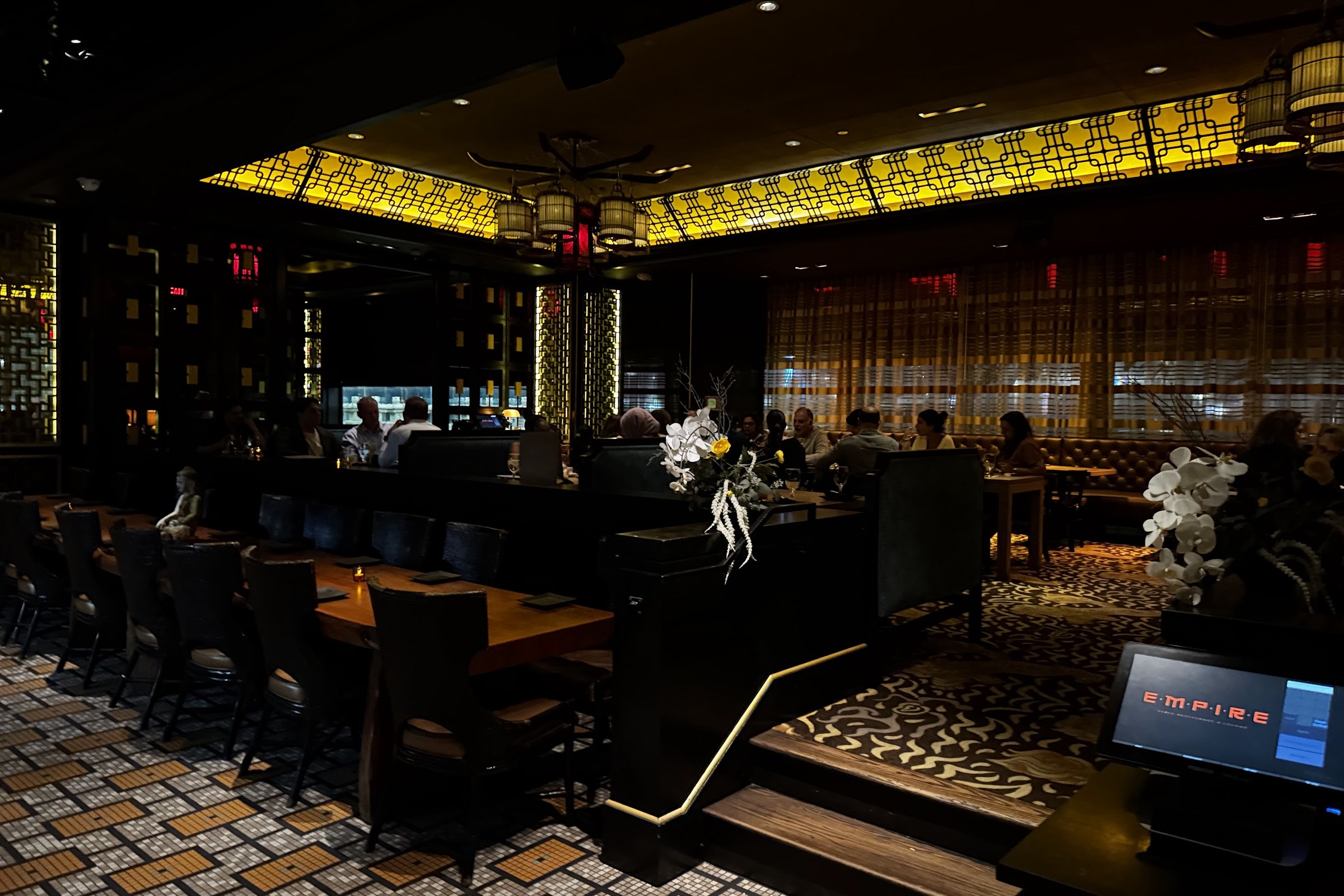 Empire, a restaurant in Boston, USA — photo 3