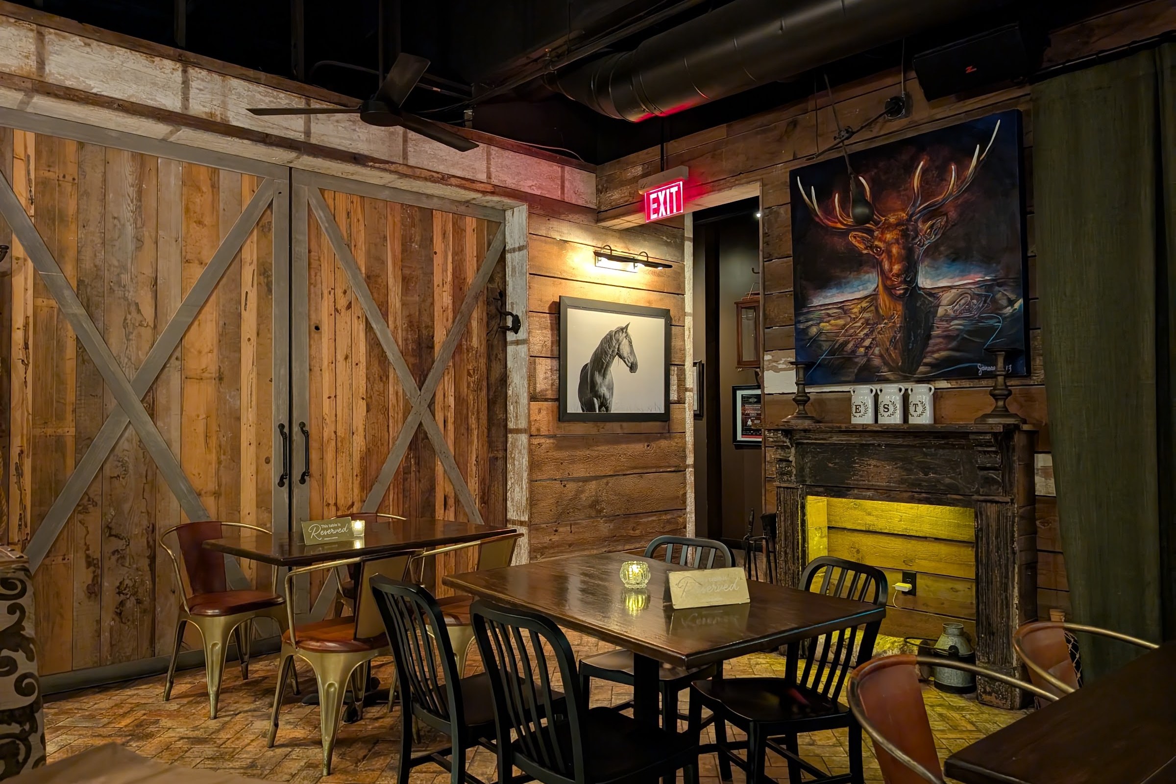 Establishment, a bar in Atlanta, USA — photo 3
