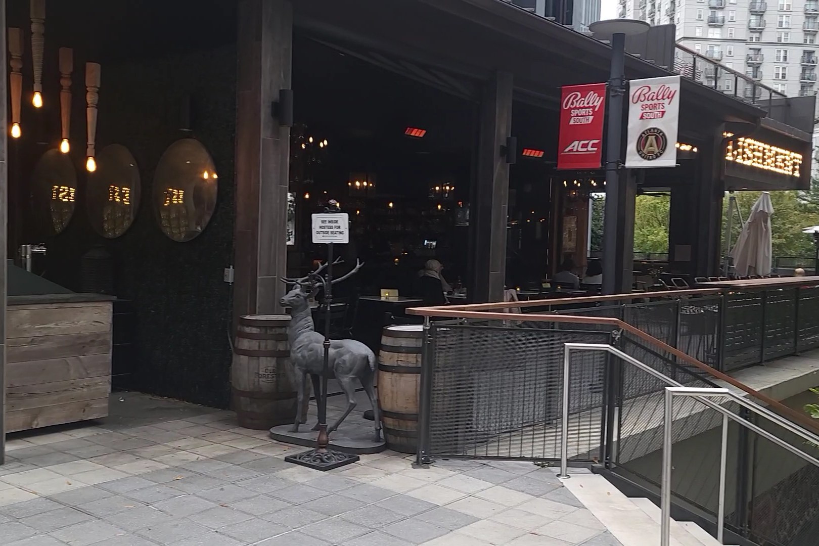 Establishment, a bar in Atlanta, USA — photo 4